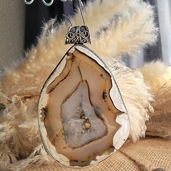 Striking Natural Agate Slice Pendant, Sterling Silver Statement Necklace - Picture 10 of 10